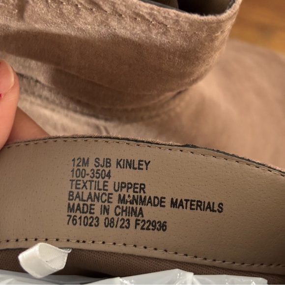 St. John's Bay Womens Kenzie Flat Heel Booties Size 12 - Picture 8 of 10